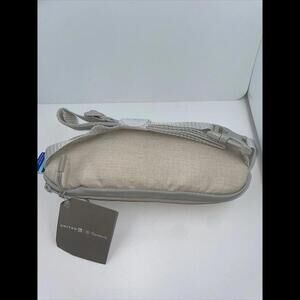 2024 United Polaris Business Class Therabody Amenity Kit w/ Crossbody Bag Sealed